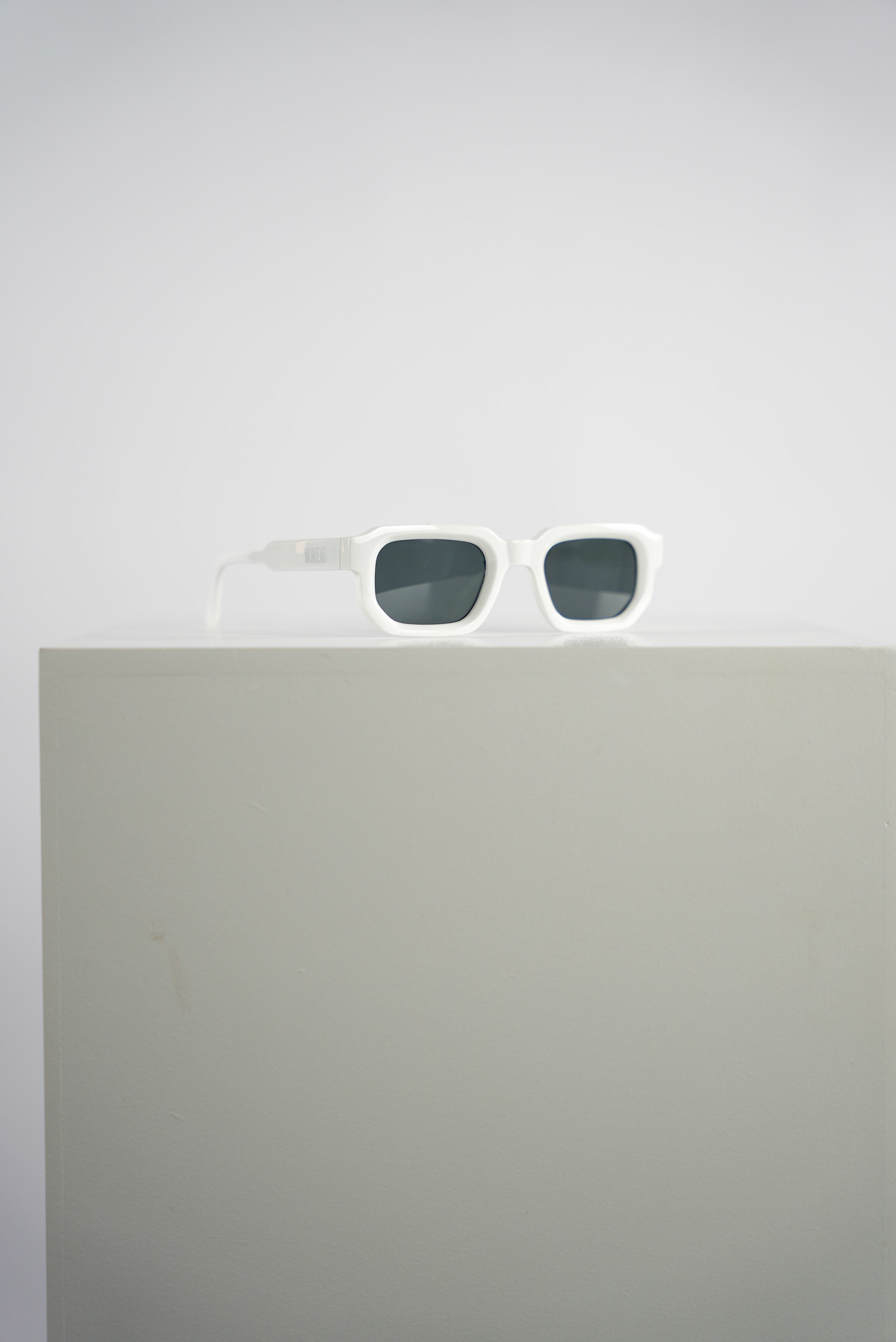 M Classic [WHITE/BLACK]